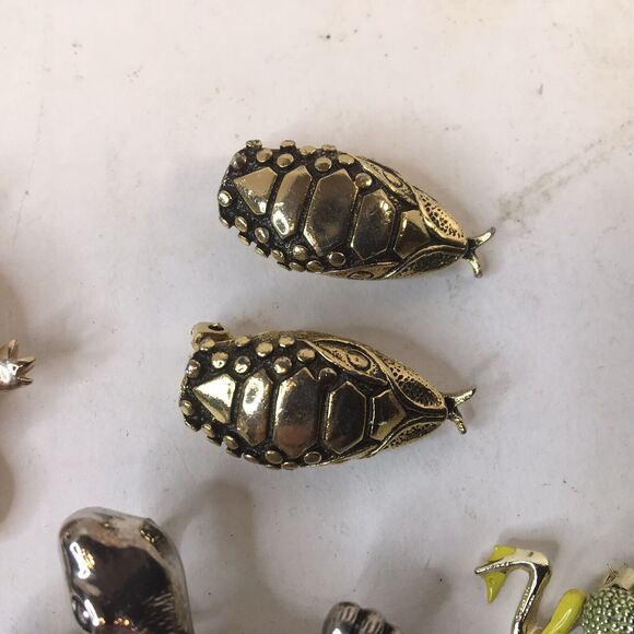 Lot Of 8 Vtg  Animal Insect Pins Brooch Earrings Frog Turtle Dragonfly   Scarab - Picture 6 of 12